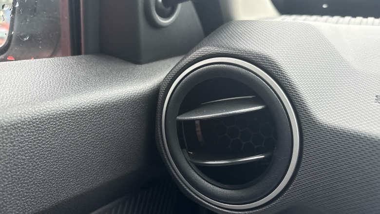 Dacia Spring 27kWh Expression 65 48kW 5dr Auto Electric Hatchback